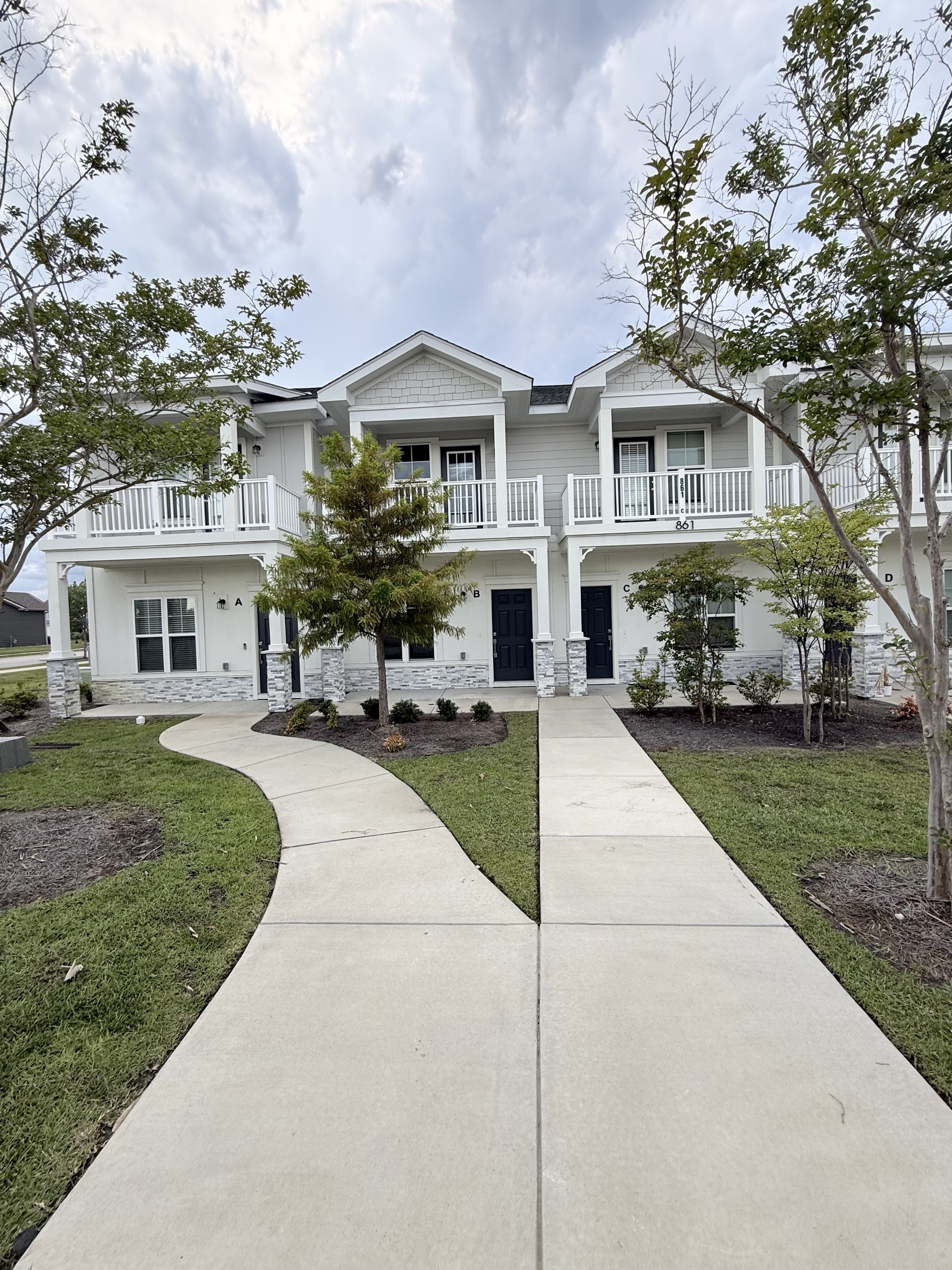 861 Maxine Court - 4B - .