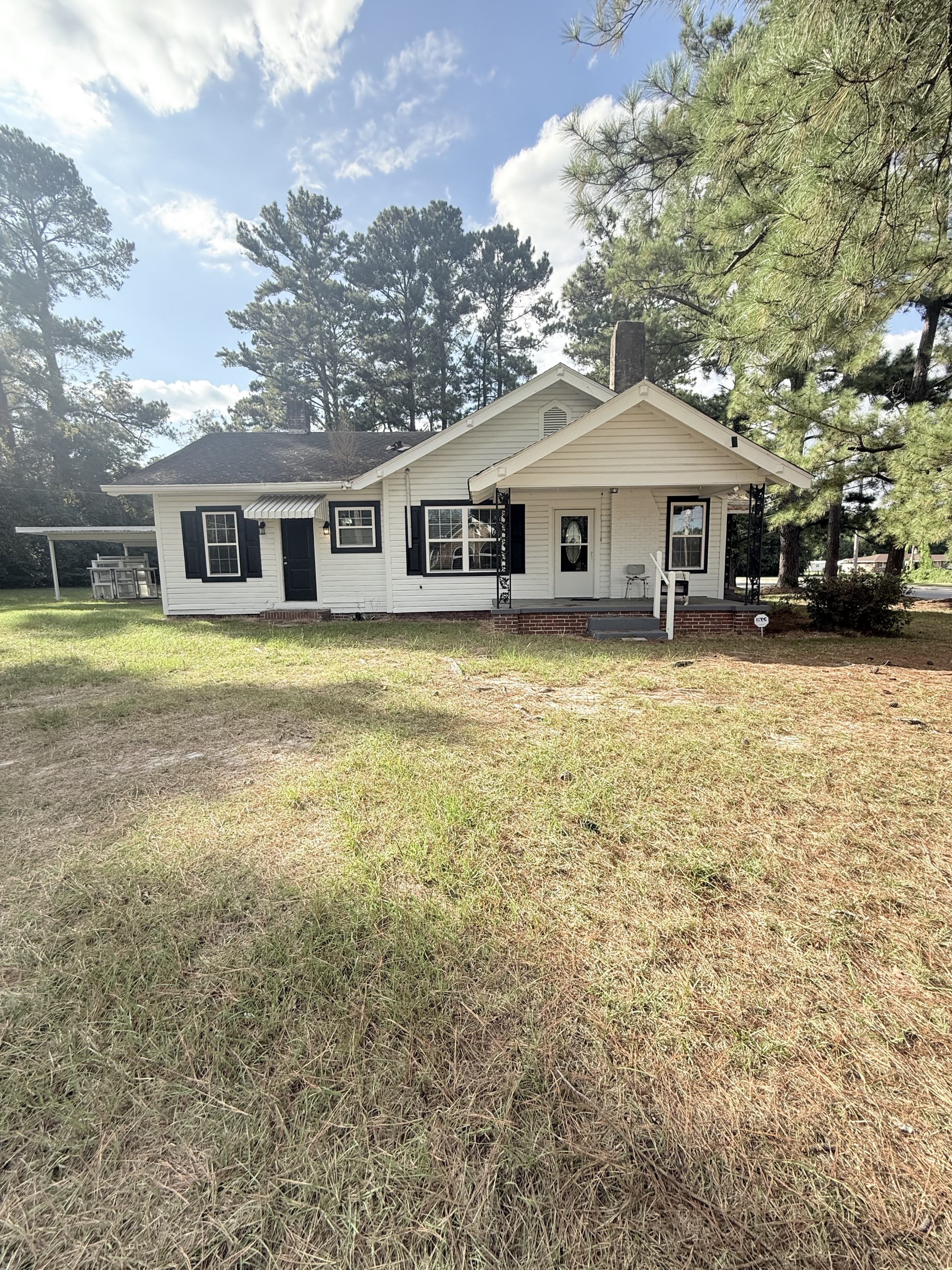 3092 Main Street